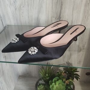 Kate Spade Darlene size 6.5black slip on kitten Heels with Crystal Embellishment